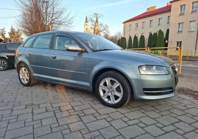 AUDI A3 Sportback 1.6 Ambition