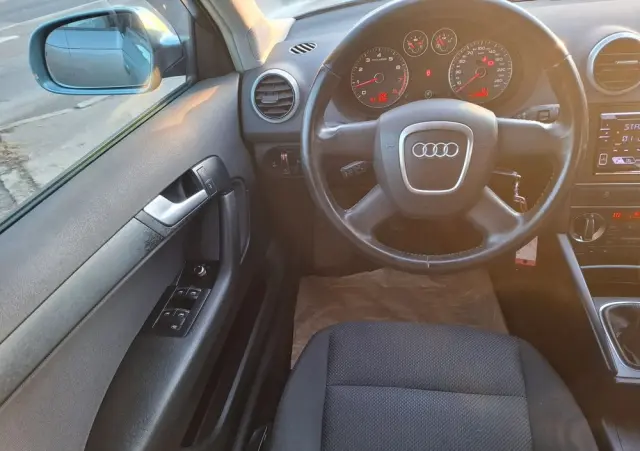 AUDI A3 Sportback 1.6 Ambition