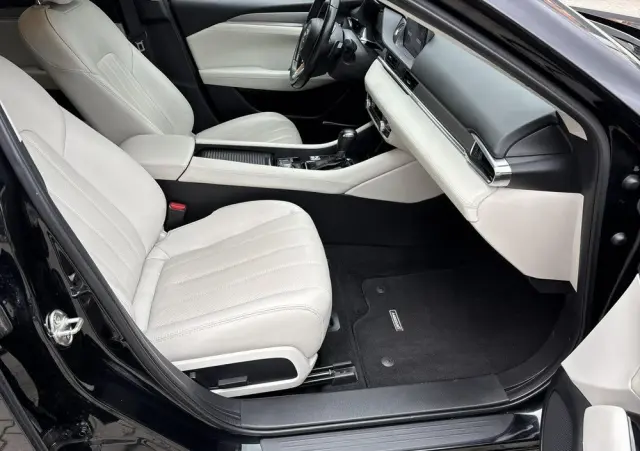 MAZDA 6 2.5 SkyPrestige