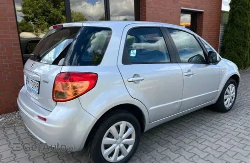 SUZUKI SX4 