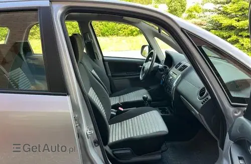 SUZUKI SX4 