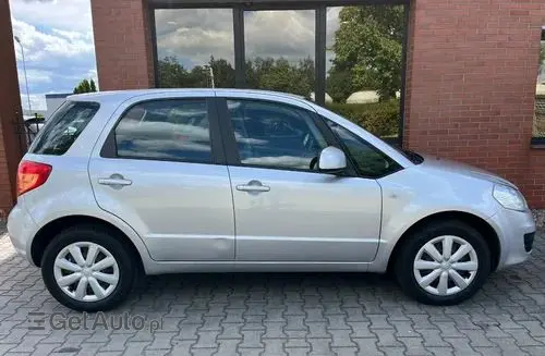 SUZUKI SX4 