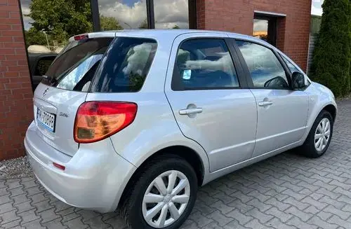 SUZUKI SX4 