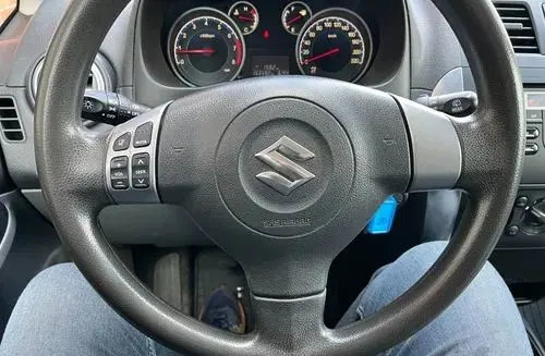SUZUKI SX4 