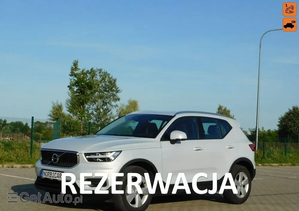 VOLVO XC 40 D3 Momentum