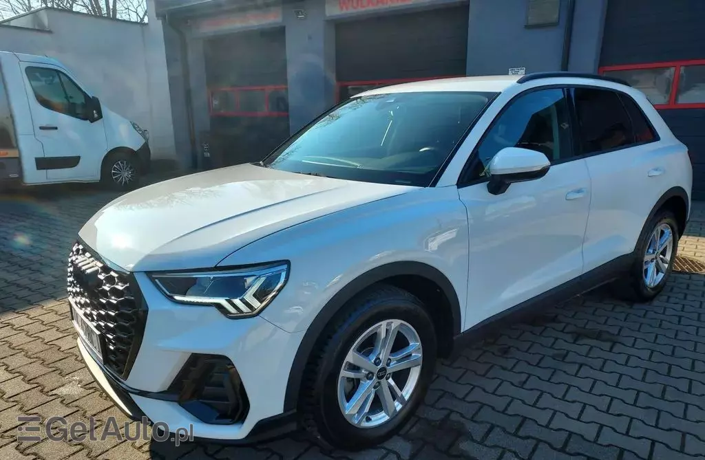 AUDI Q3 35 TFSI (150 KM)
