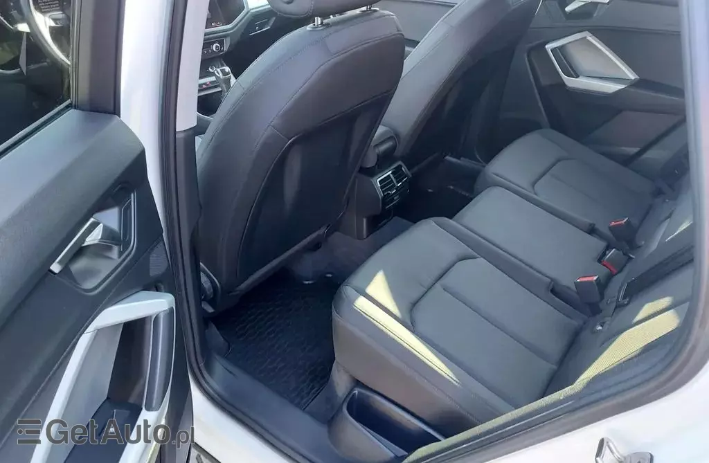 AUDI Q3 35 TFSI (150 KM)