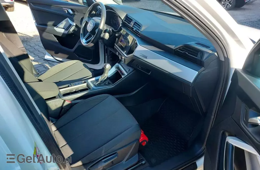 AUDI Q3 35 TFSI (150 KM)