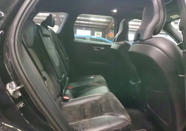 VOLVO XC 60 T5 AWD Geartronic RDesign