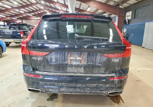 VOLVO XC 60 T5 AWD Geartronic RDesign