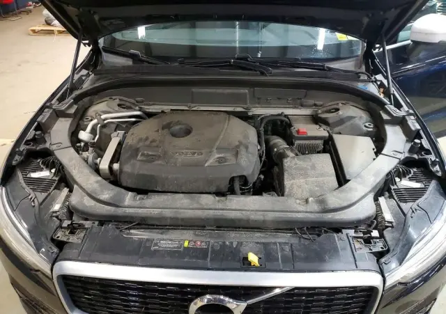 VOLVO XC 60 T5 AWD Geartronic RDesign