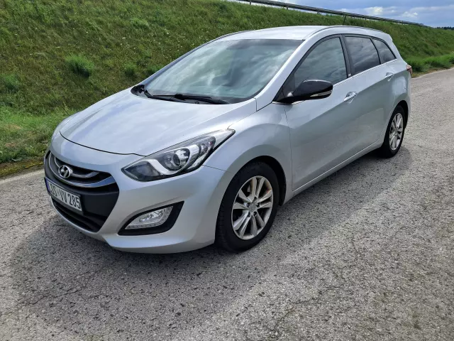 HYUNDAI I30 Premium