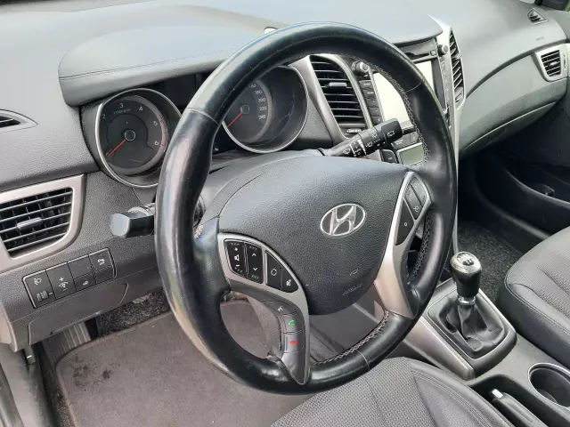 HYUNDAI I30 Premium