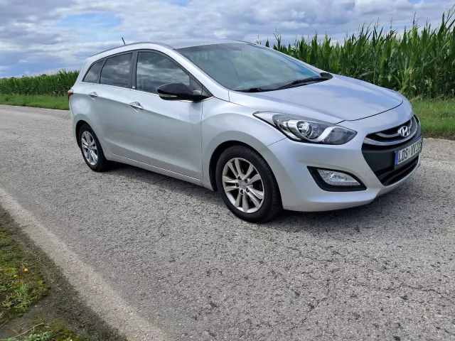 HYUNDAI I30 Premium