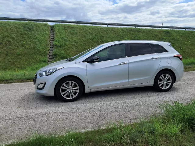 HYUNDAI I30 Premium