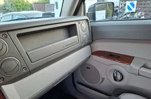 JEEP Commander 