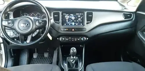 KIA Carens 