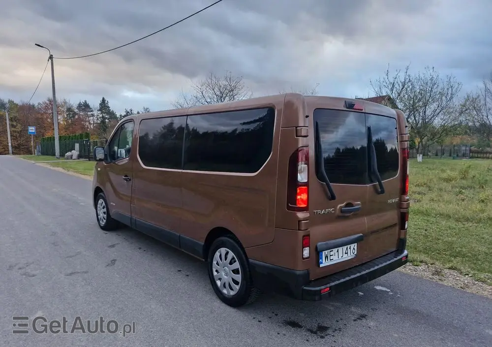 RENAULT TRAFIC 