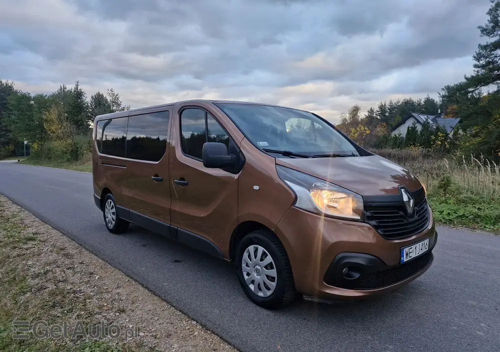 RENAULT TRAFIC 