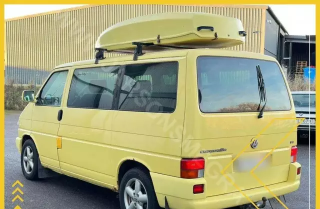VOLKSWAGEN Caravelle 