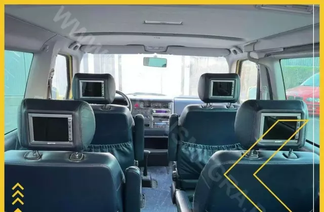 VOLKSWAGEN Caravelle 