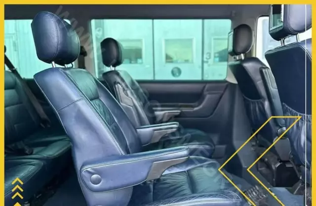 VOLKSWAGEN Caravelle 