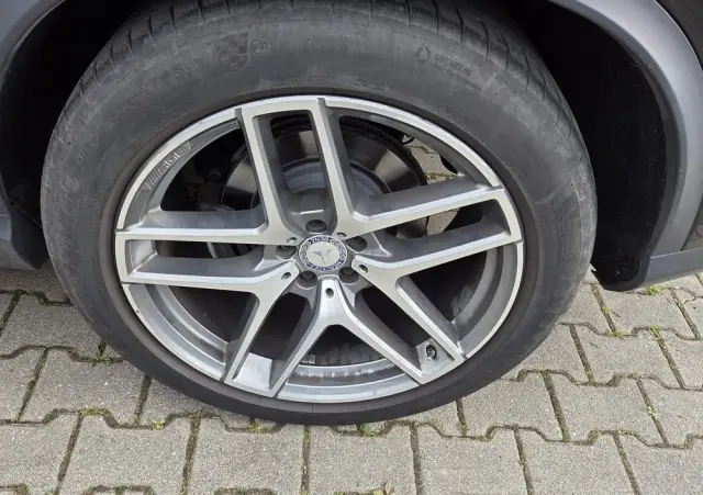 MERCEDES-BENZ GLE 