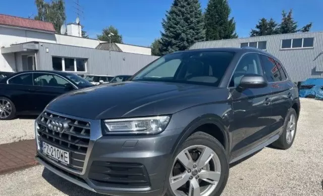 AUDI Q5 