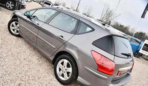PEUGEOT 407 