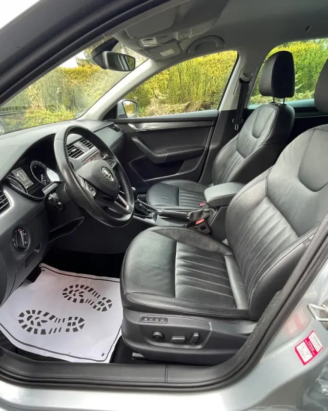 SKODA Octavia 2.0 TDI DSG Exclusive