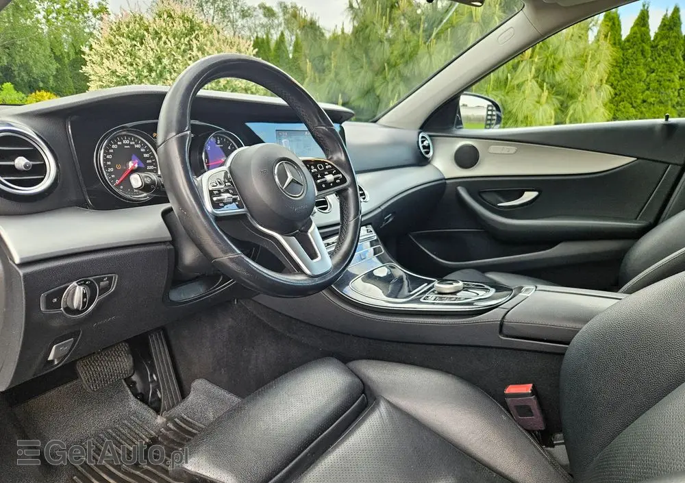 MERCEDES-BENZ Klasa E 