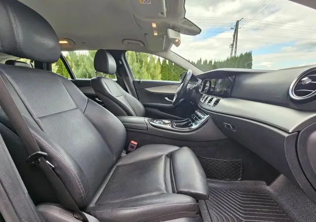 MERCEDES-BENZ Klasa E 
