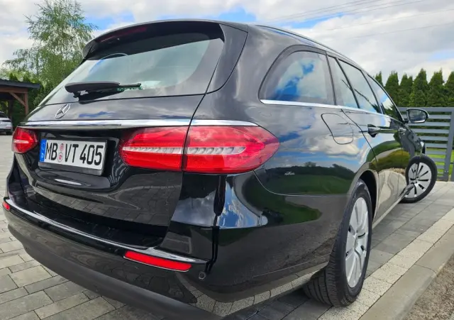 MERCEDES-BENZ Klasa E 