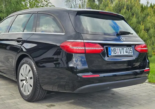 MERCEDES-BENZ Klasa E 