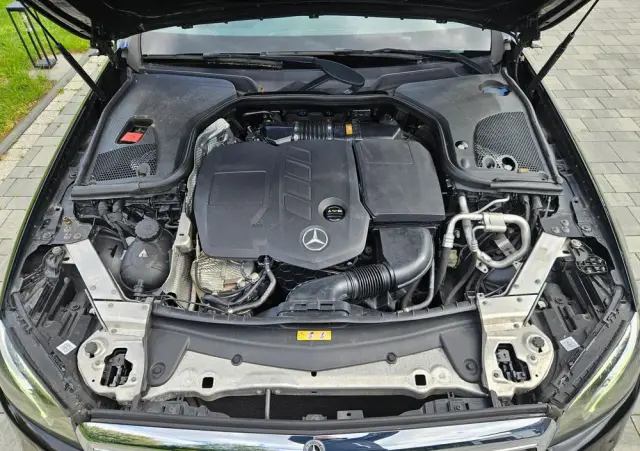 MERCEDES-BENZ Klasa E 