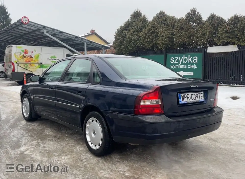 VOLVO S80 