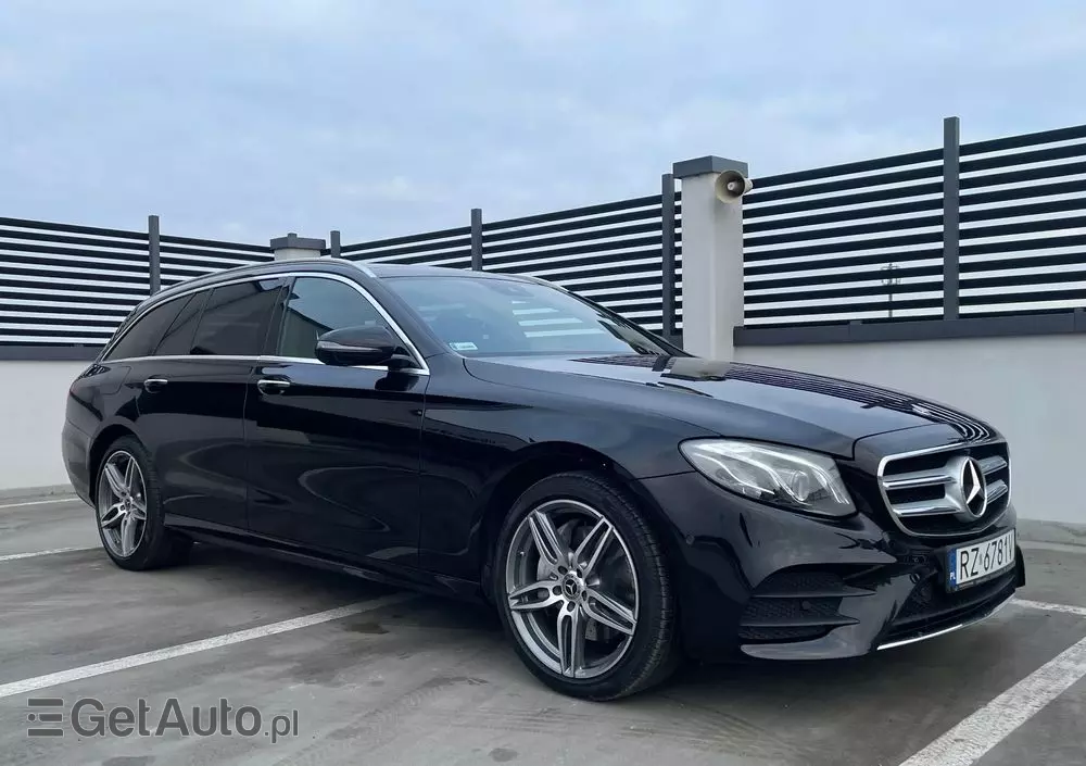MERCEDES-BENZ Klasa E 220 d 4-Matic Business Edition 9G-TRONIC