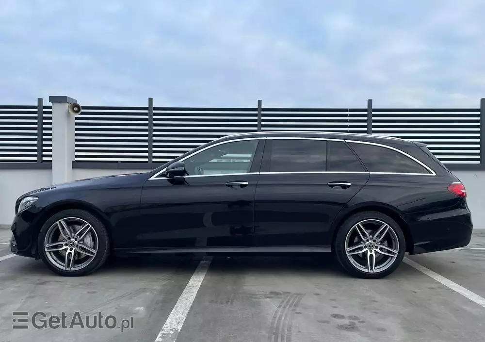 MERCEDES-BENZ Klasa E 220 d 4-Matic Business Edition 9G-TRONIC