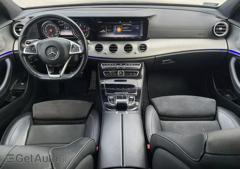 MERCEDES-BENZ Klasa E 220 d 4-Matic Business Edition 9G-TRONIC