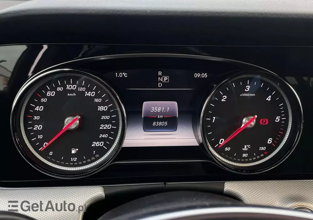 MERCEDES-BENZ Klasa E 220 d 4-Matic Business Edition 9G-TRONIC