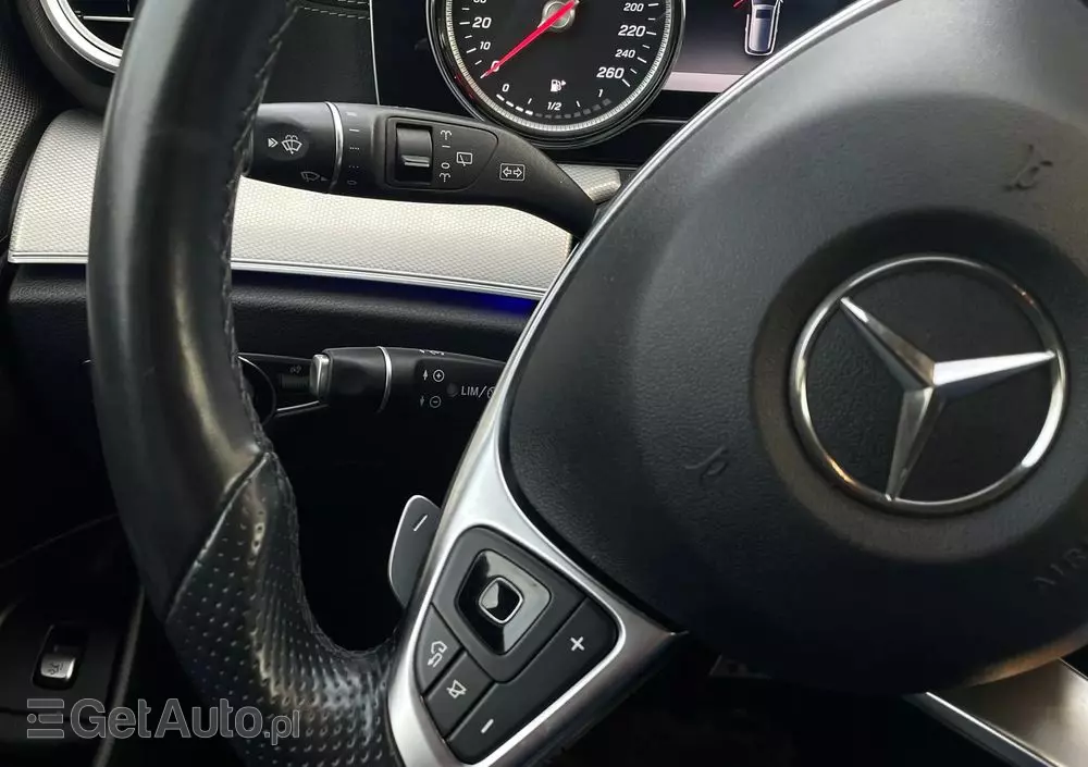 MERCEDES-BENZ Klasa E 220 d 4-Matic Business Edition 9G-TRONIC