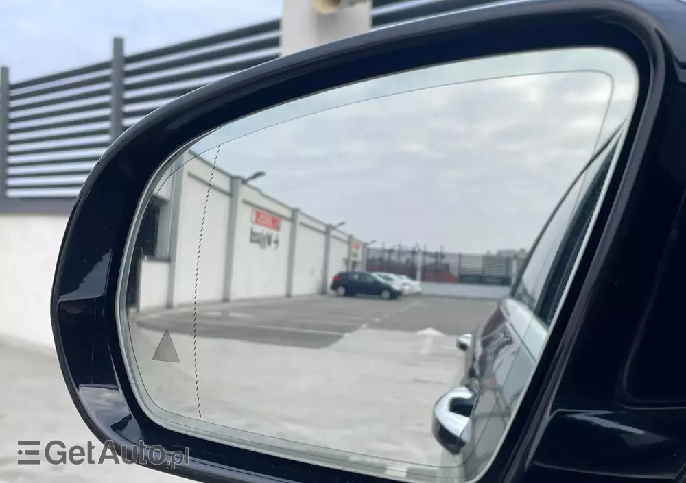 MERCEDES-BENZ Klasa E 220 d 4-Matic Business Edition 9G-TRONIC