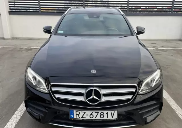 MERCEDES-BENZ Klasa E 220 d 4-Matic Business Edition 9G-TRONIC