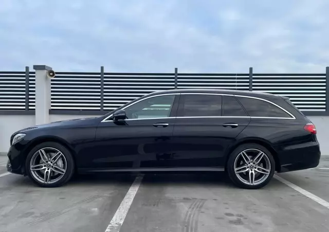 MERCEDES-BENZ Klasa E 220 d 4-Matic Business Edition 9G-TRONIC