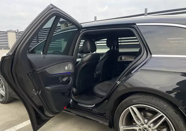 MERCEDES-BENZ Klasa E 220 d 4-Matic Business Edition 9G-TRONIC