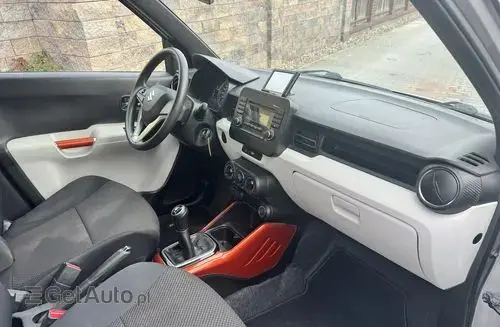 SUZUKI Ignis 