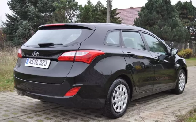 HYUNDAI I30 