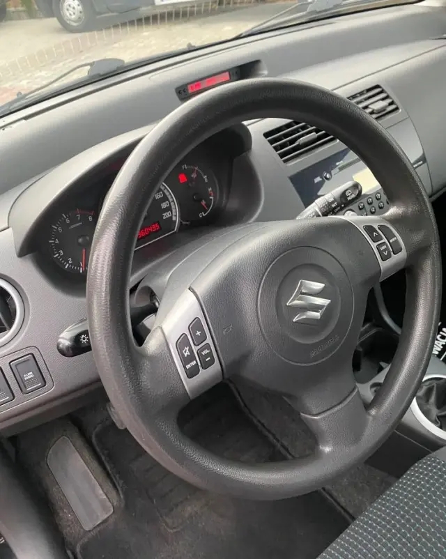 SUZUKI Swift 1.5 Comfort