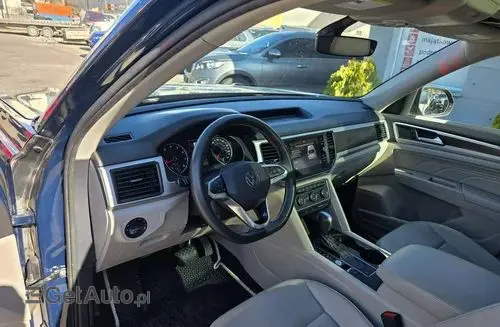 VOLKSWAGEN Atlas 