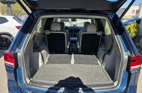 VOLKSWAGEN Atlas 